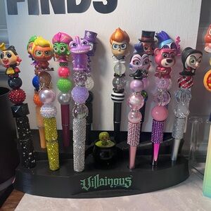 Disney Villainous Character Pen Set - Multicolor